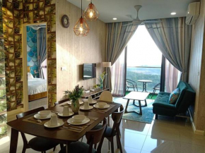 #1 Walk to Legoland * D'Pristine * 2BR Lake View